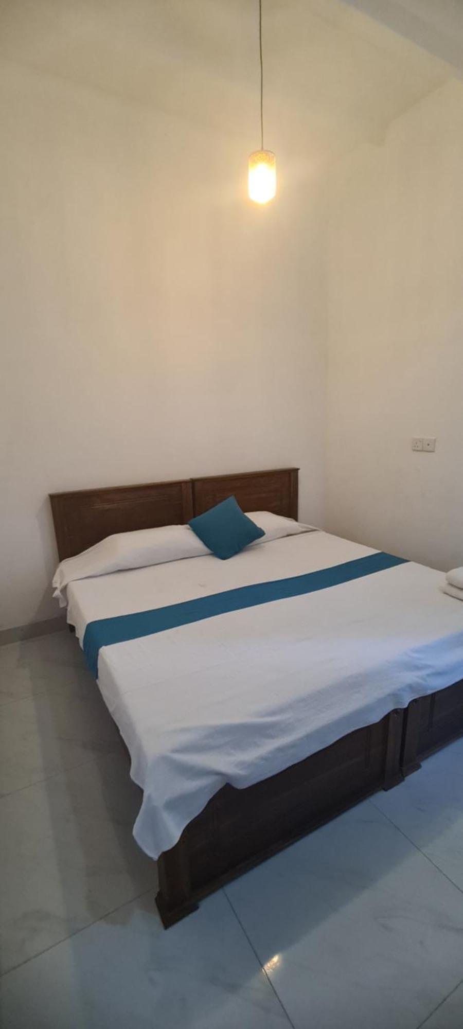 Ceylon Lodge - Airport Transit Hostel نيجومبو المظهر الخارجي الصورة