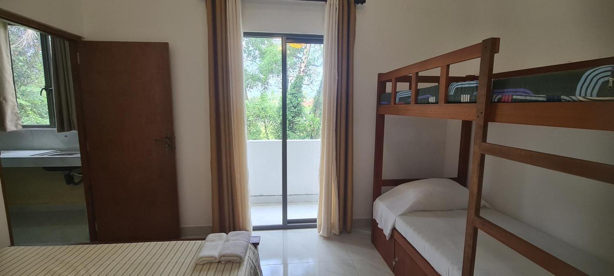 Ceylon Lodge - Airport Transit Hostel نيجومبو المظهر الخارجي الصورة