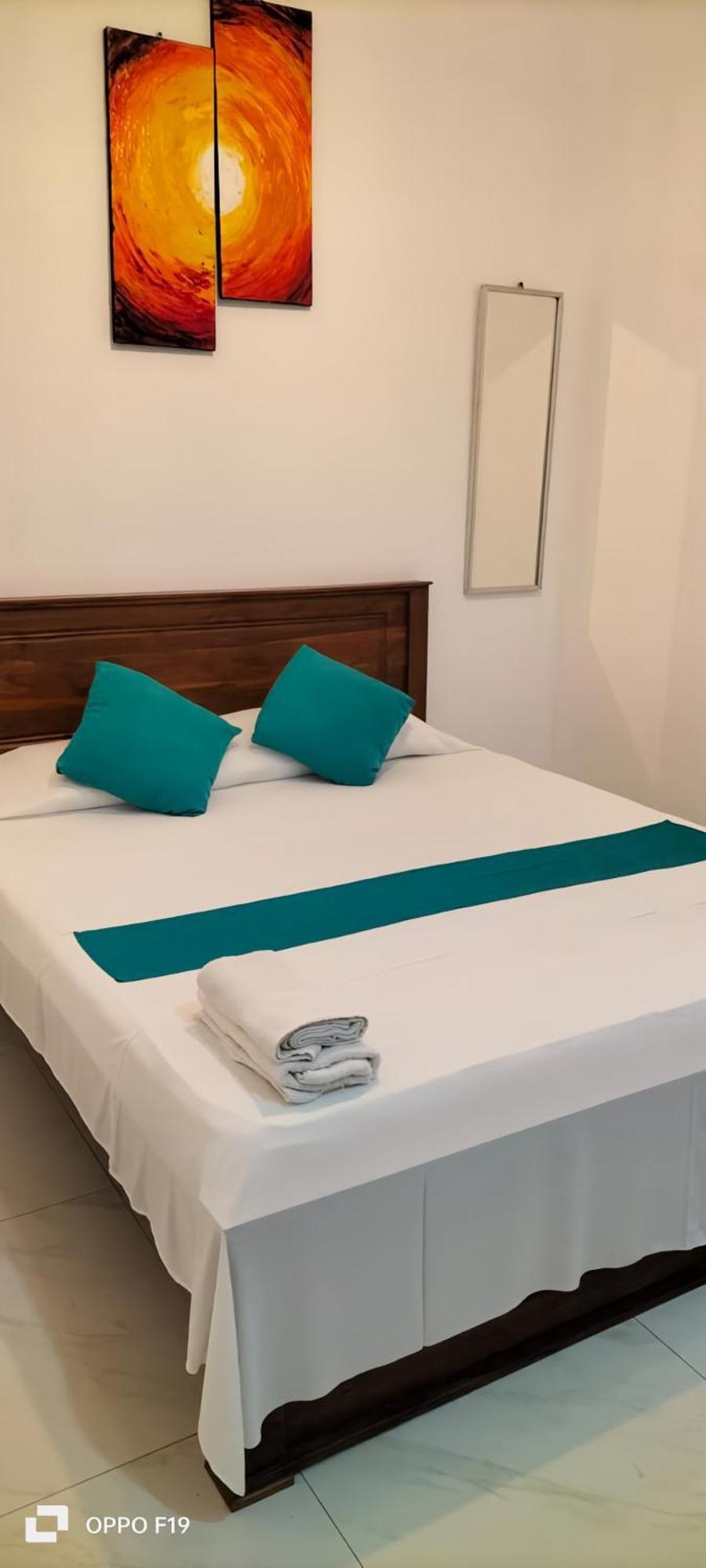 Ceylon Lodge - Airport Transit Hostel نيجومبو المظهر الخارجي الصورة